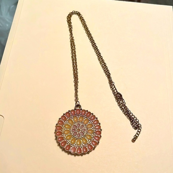 Jewelry - Cute necklace